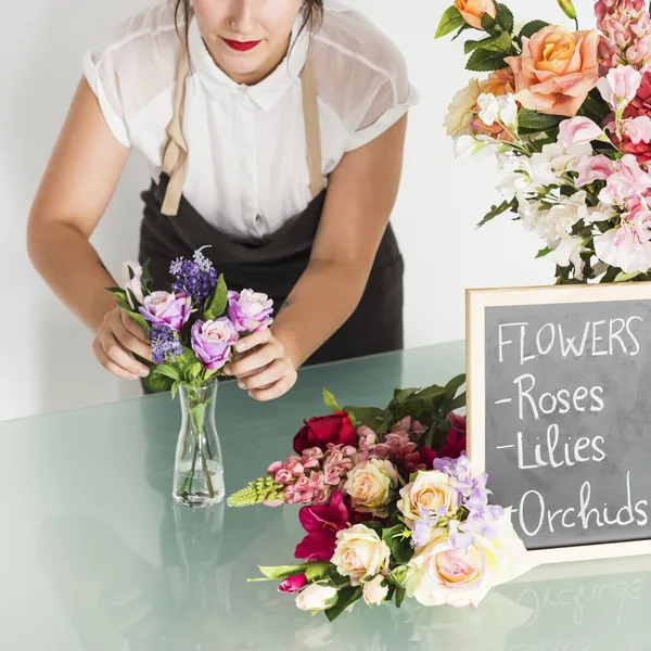 איך בוחרים חנות פרחים בפתח תקווה לעסק?